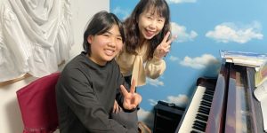 小学生　ピアノ